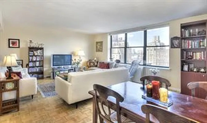 Rented by Douglas Elliman | media 22