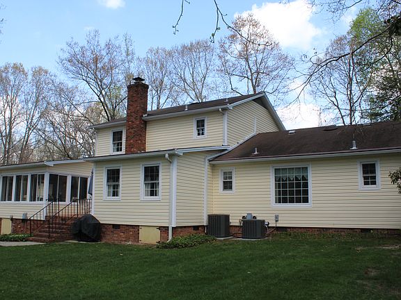 3rd image of 4500 Doncaster Dr