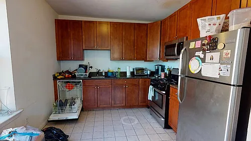 878 Huntington Ave Photo 1