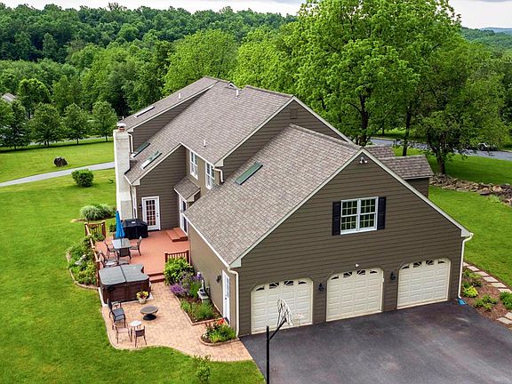 3rd image of 2000 Turnberry Cir