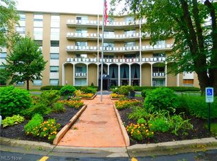 3400 Wooster Rd APT 515, Rocky River, OH