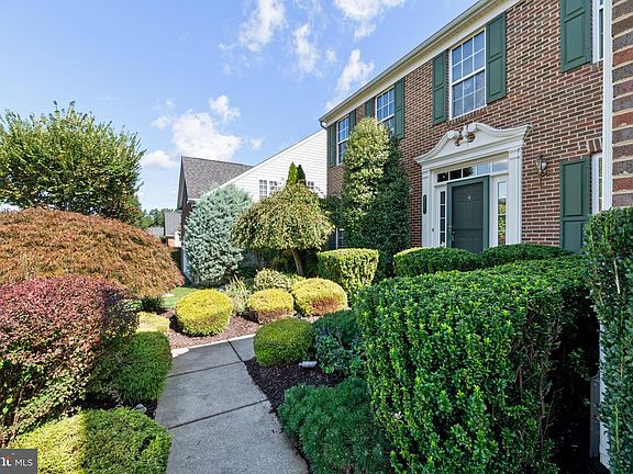 3rd image of 5661 Clouds Mill Dr