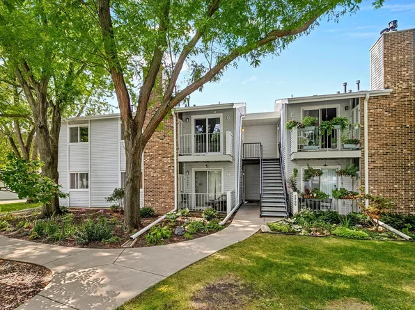 2296 Benson Ave APT G, Saint Paul, MN 55116