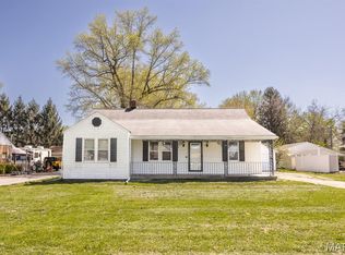 14 Kadlec Dr, Fairview Heights, IL