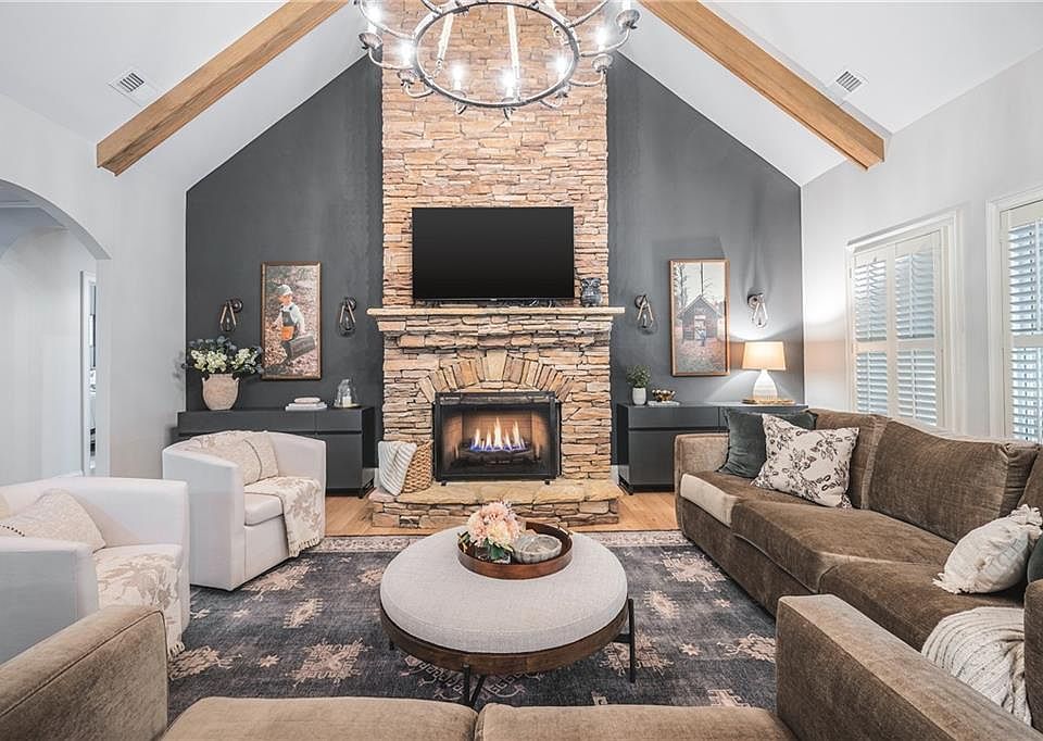 1st image of 222 S Mountain Brook Way