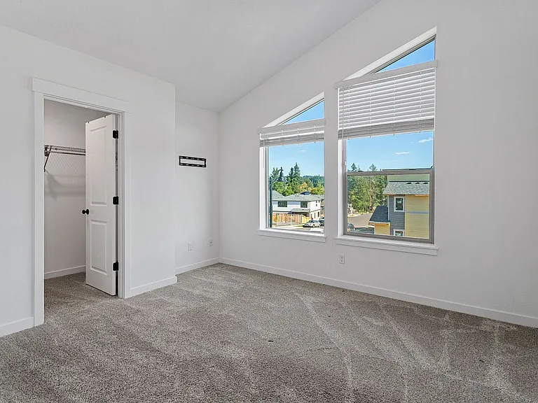 16699 SE Sunshower Pl — Photo 12