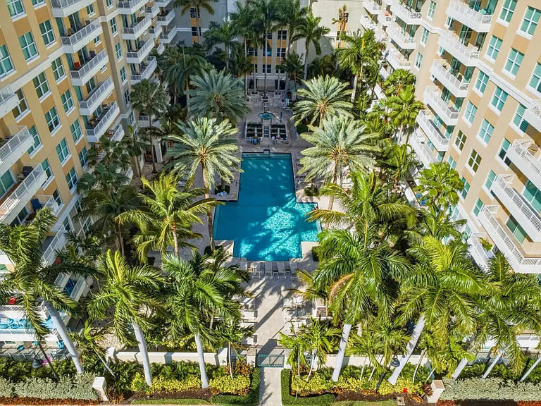 625 Casa Loma Blvd #1206 — Photo 42