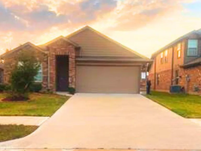 8310 Rose Petals Ln — Photo 2