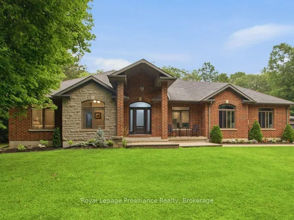 52 Oak Ridge Dr, Quinte West, ON K0K 3E0