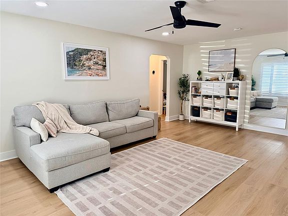 4th image of 6073 TANGLEWOOD DRIVE NE