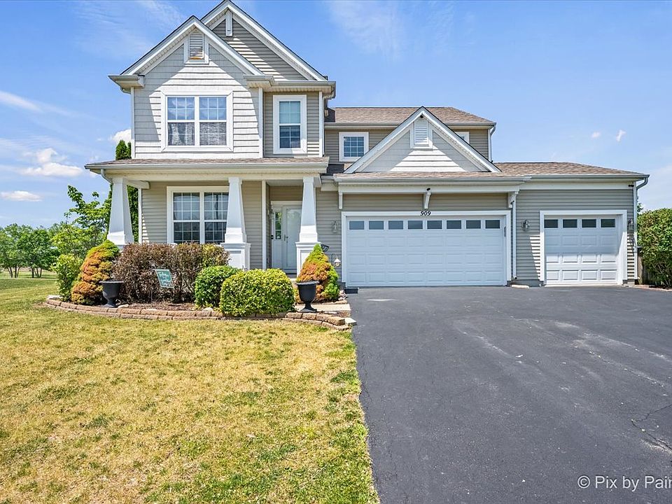 1st image of 909 Avalon Way