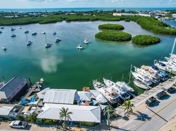 35 Sombrero Blvd #B3, Marathon, FL 33050