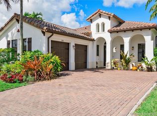 2920 NW 84th Way, Pembroke Pines, FL 33024