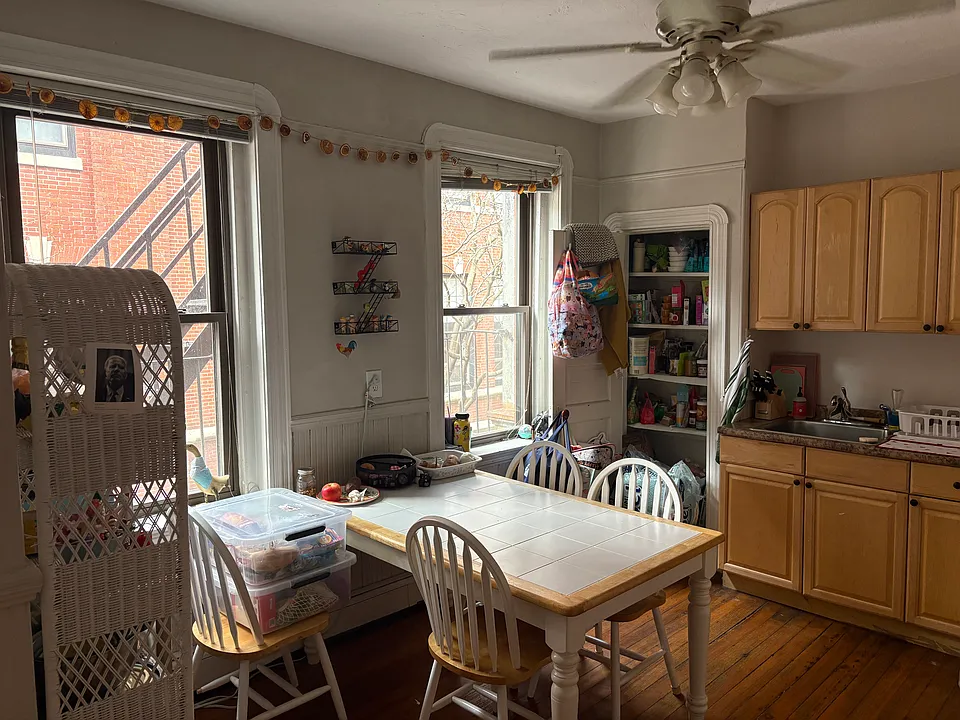 35 Myrtle St #3