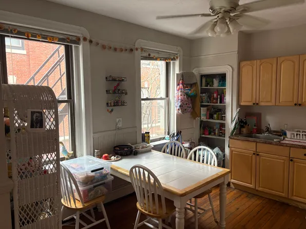 35 Myrtle St APT 3, Boston, MA 02114