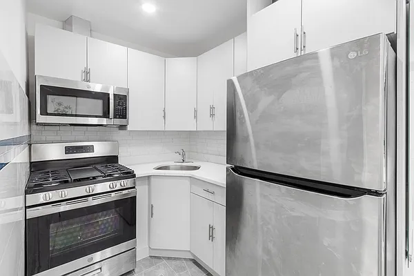 347 East 4th Street #3