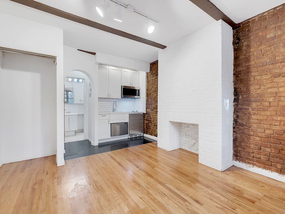 1st image of 224 Sullivan St APT A4