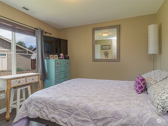 4th image of 935 Bosley Drive