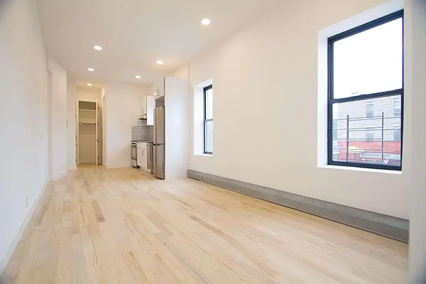 Rented by Nooklyn NYC LLC | media 20
