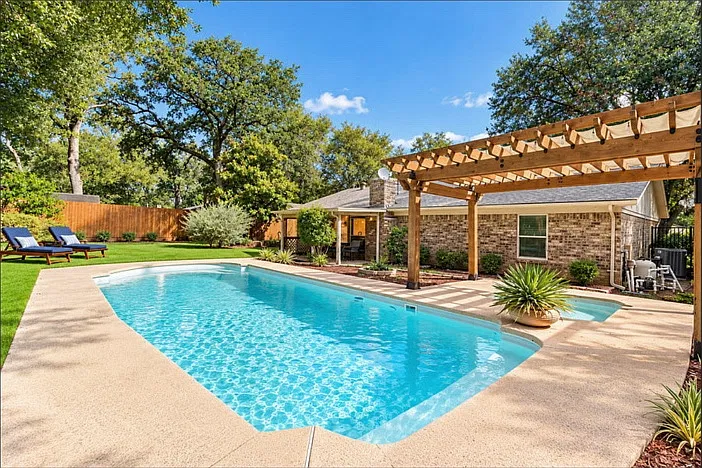 3 bed, 1529 sqft, $5,095 — Photo 1
