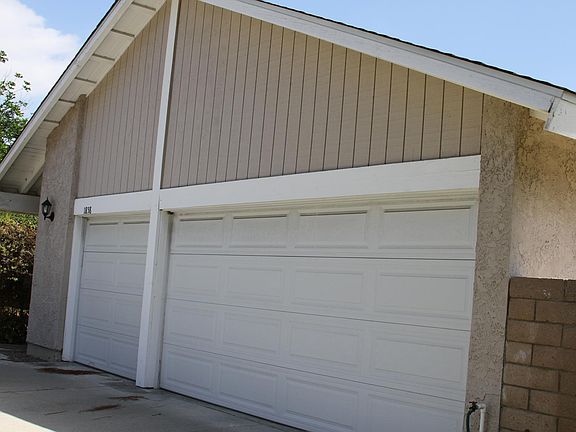3rd image of 1858 Pepperdale Dr