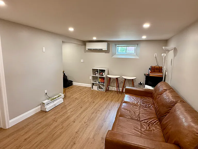 33B Grape St — Photo 20