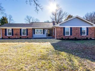 46 Brook Mill Ln, Chesterfield, MO