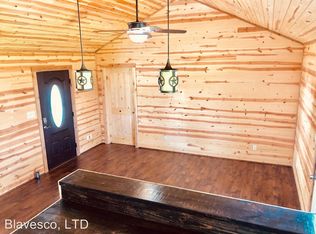 9755 Sleepy Hollow Rd, Conroe, TX 77385