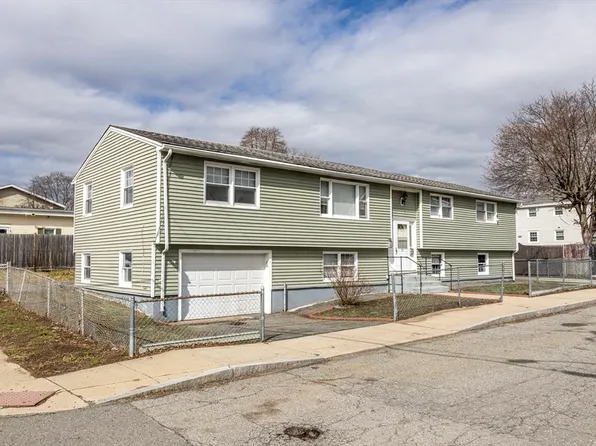 35 Nelson Ave Floor 1, Lowell, MA 01852