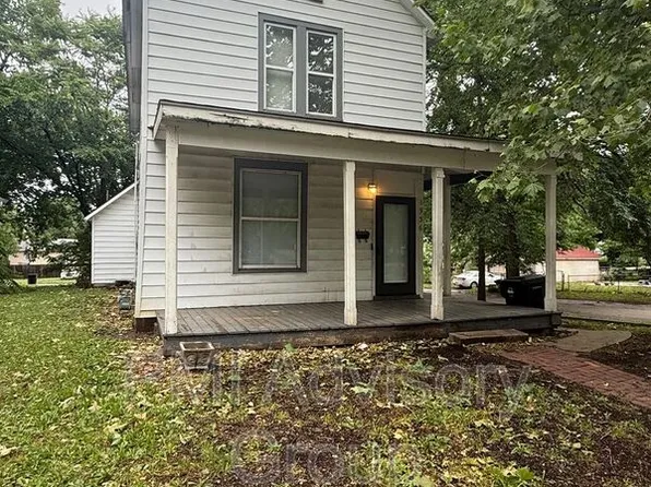 1936 SW Clay St, Topeka, KS 66604