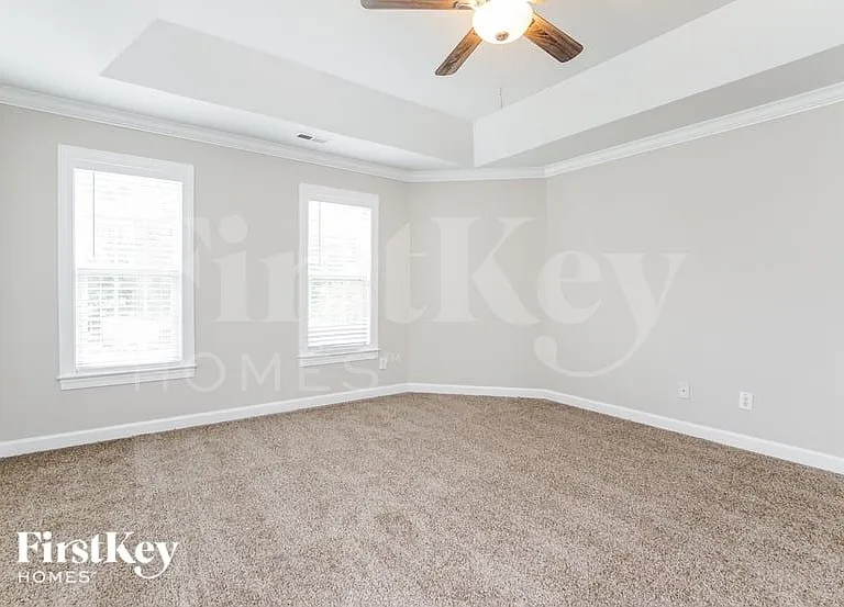 414 Winfred Dr — Photo 8