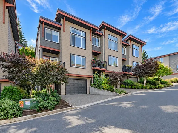 2105 Greenhill Rise, Langford, BC V9B 0J1