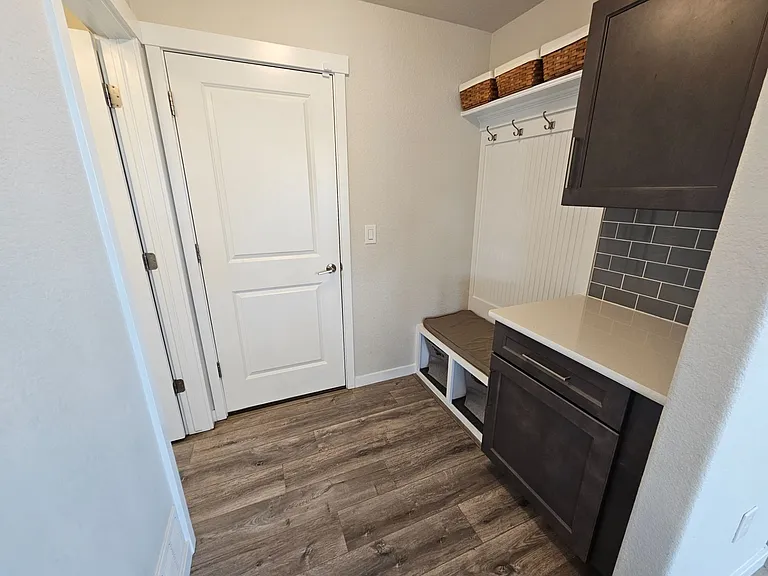 1853 Clayhouse Dr — Photo 10