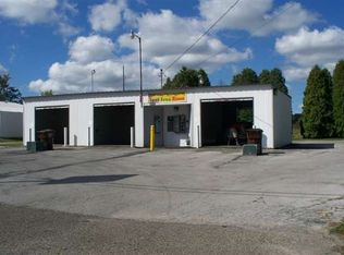 9725 Lewis Ave, Temperance, MI 48182