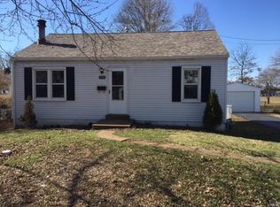3765 Geraldine Ave, Saint Ann, MO 63074