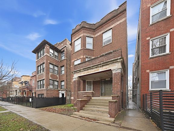 3rd image of 6140 S Rhodes Ave