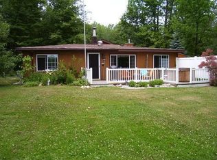 2591 Tonawanda Rd, Grawn, MI 49637