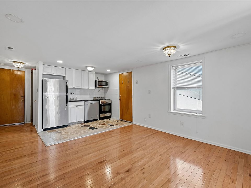 1st image of 1527 S Broad St #3 R