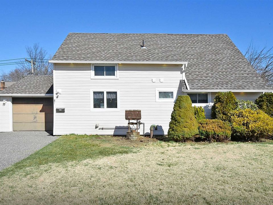 1st image of 87 Red Maple Dr N