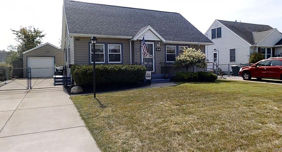 1st image of 92 Canterbury Ln