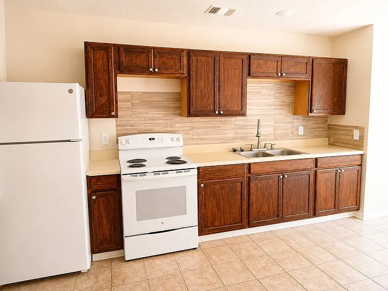 7178 Conant Ave — Photo 3