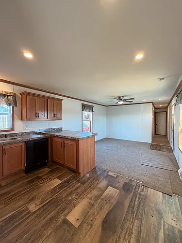 5425 Valley Dr Photo 1