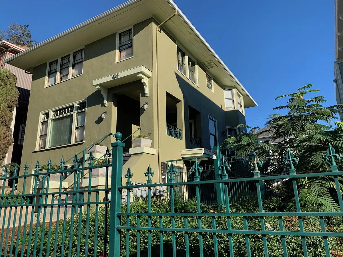 Building Photo - 830 Georgia St #D