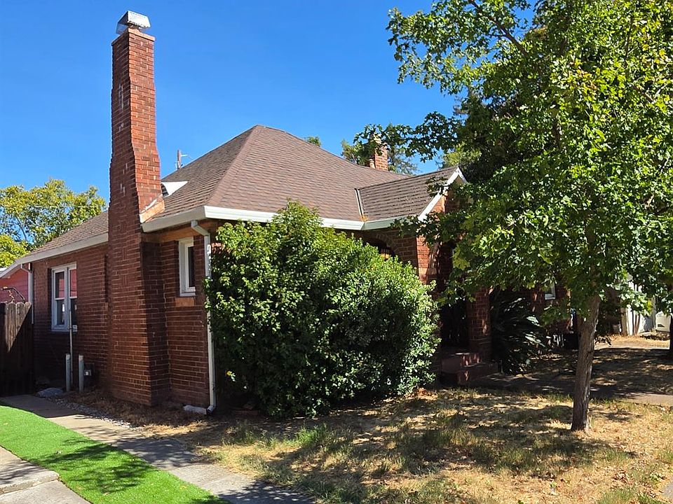 2nd image of 2629 Santa Cruz Way