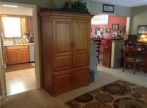 4th image of 524 NE Johnston Dr