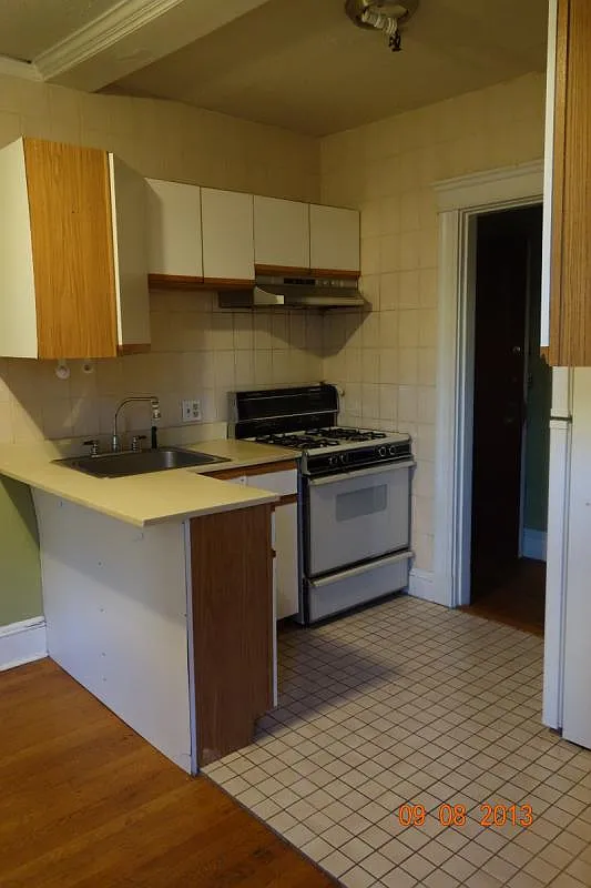 1 bed, 560 sqft, $2,600 — Photo 2