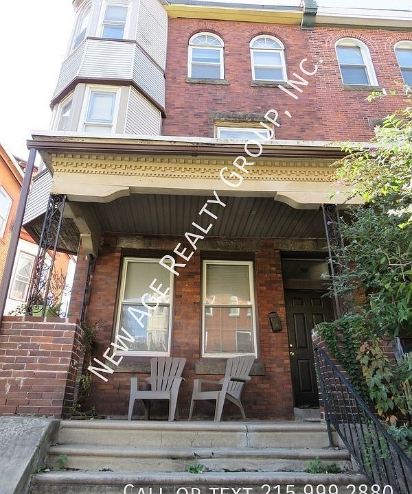 1st image of 922 S Saint Bernard St #1F