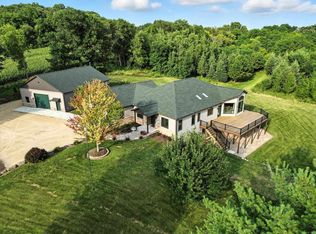 2896 Femrite Dr, Cottage grove, WI 53527