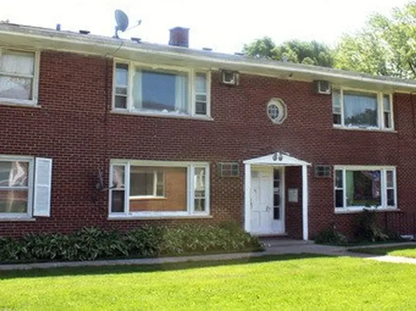 1640 Mark Ave, Elgin, IL 60123