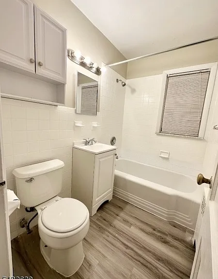 495 Main St #B3 — Photo 3